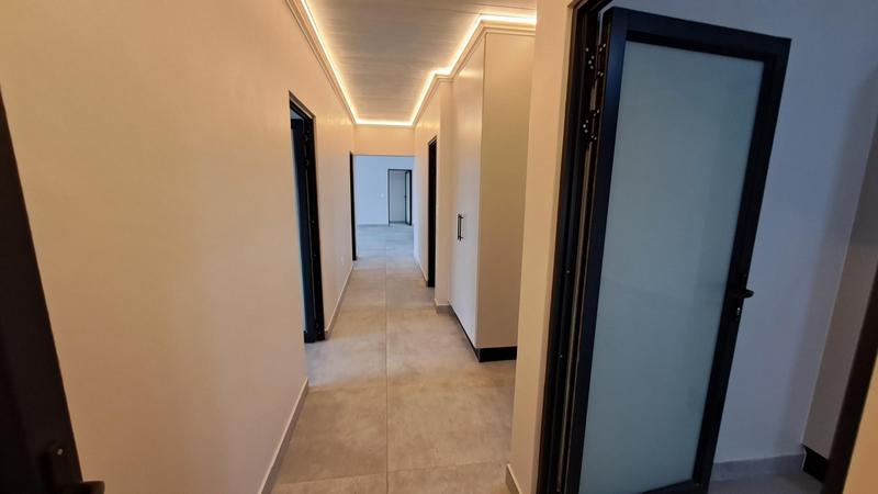 4 Bedroom Property for Sale in Stilbaai Wes Western Cape